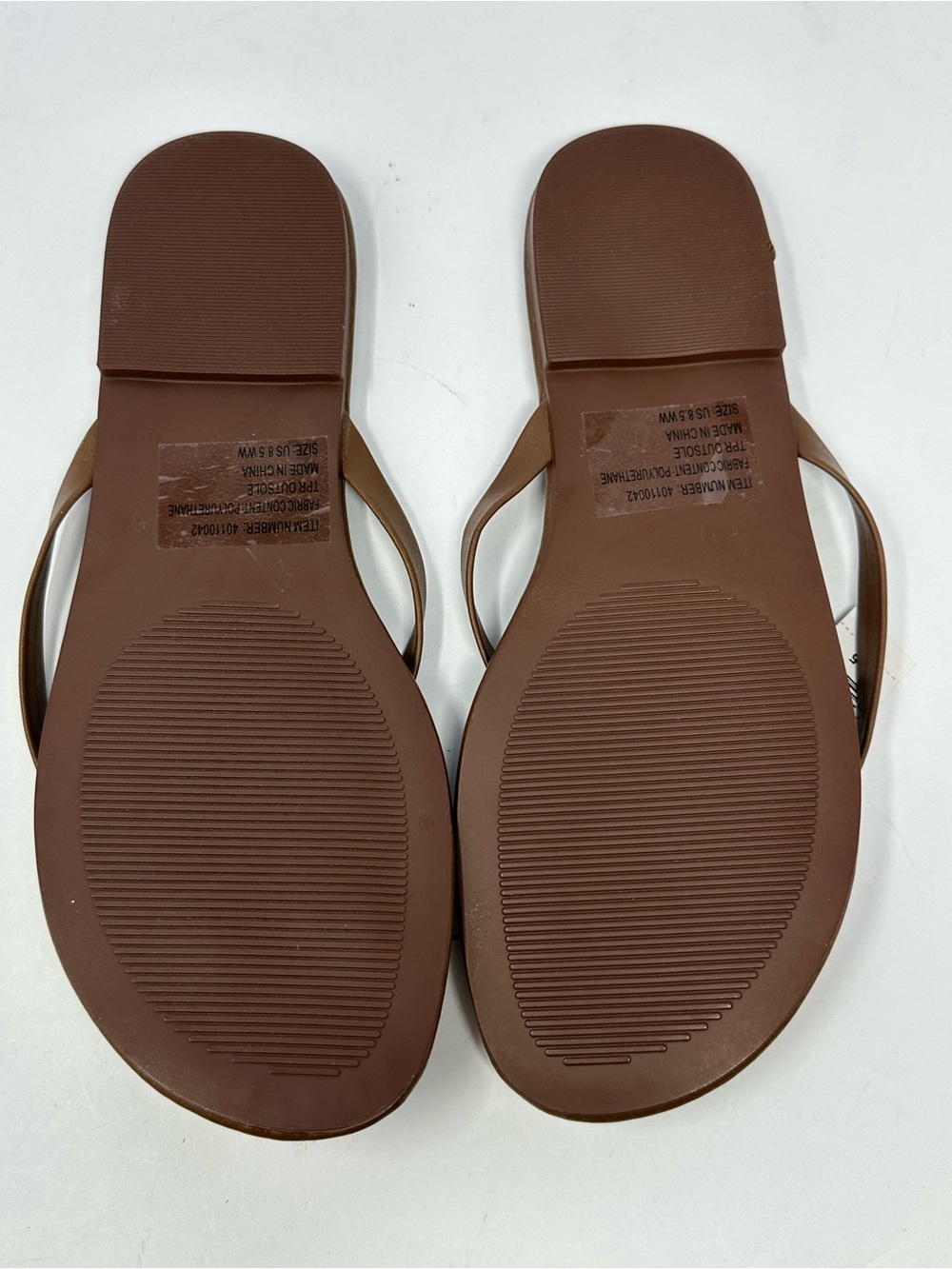 NEW! Torrid Sunnie Flip Flops Sz 8.5” Brown Sandal Shoes Extra Wide Cushioned P5 - Picture 3 of 4